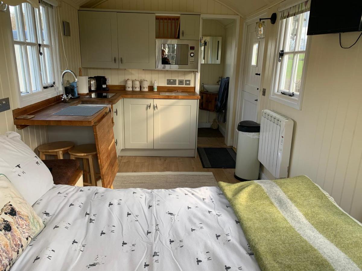 Weatherhead Farm Shepherds Hut Villa Buckingham Ngoại thất bức ảnh