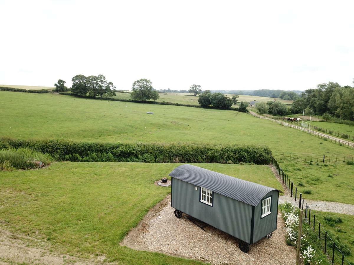 Weatherhead Farm Shepherds Hut Villa Buckingham Ngoại thất bức ảnh