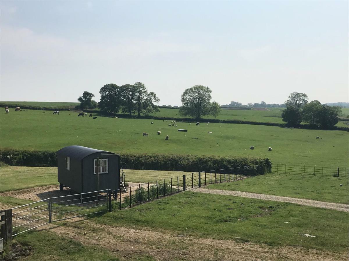 Weatherhead Farm Shepherds Hut Villa Buckingham Ngoại thất bức ảnh